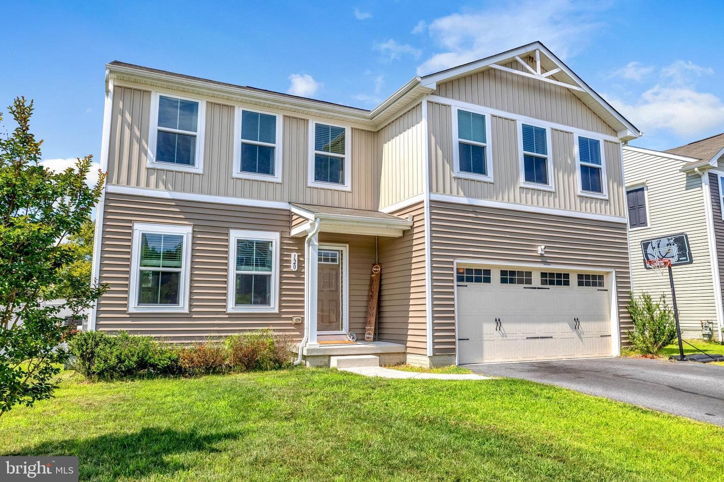 120 Shiningfield Court photo 1