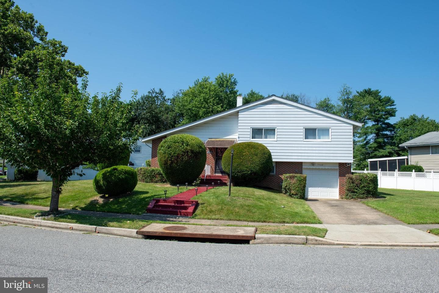 7408 Shirley Road photo 1