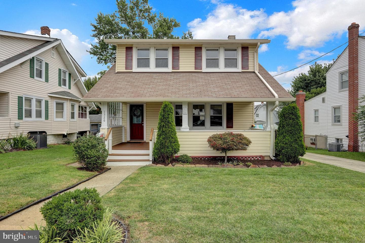 1326 Birch Avenue photo 1