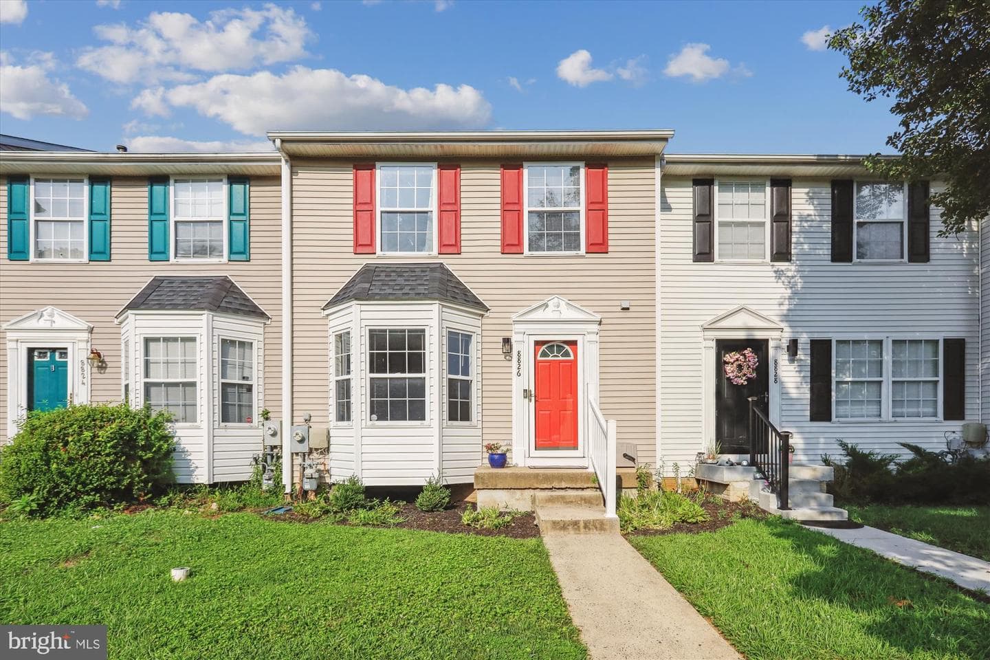8826 Harkate Way photo 1