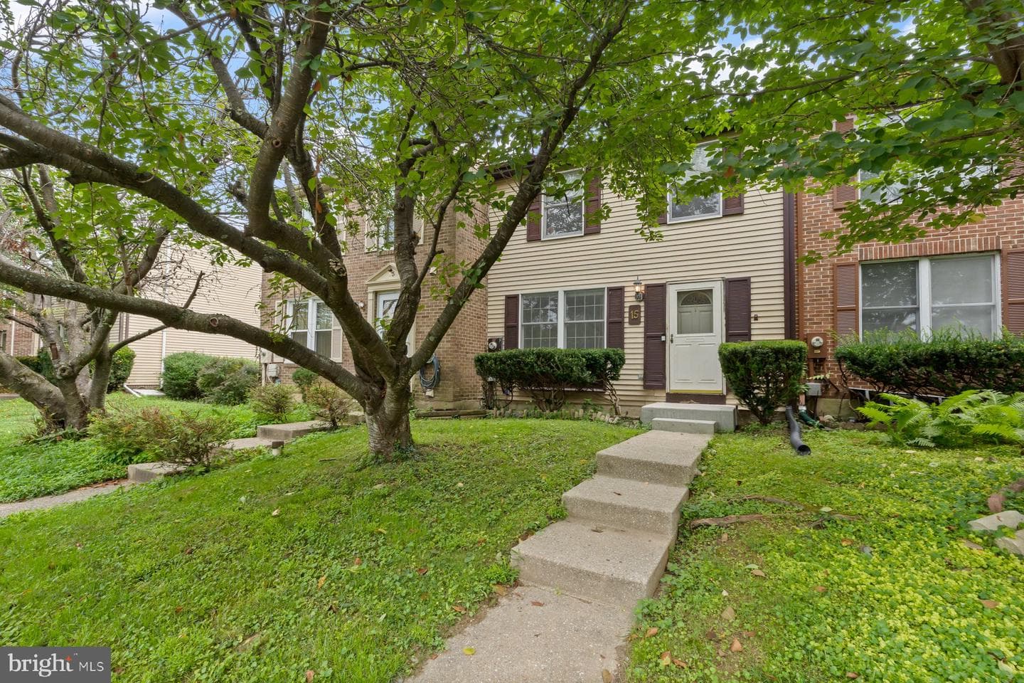 15 Strand Court photo 1