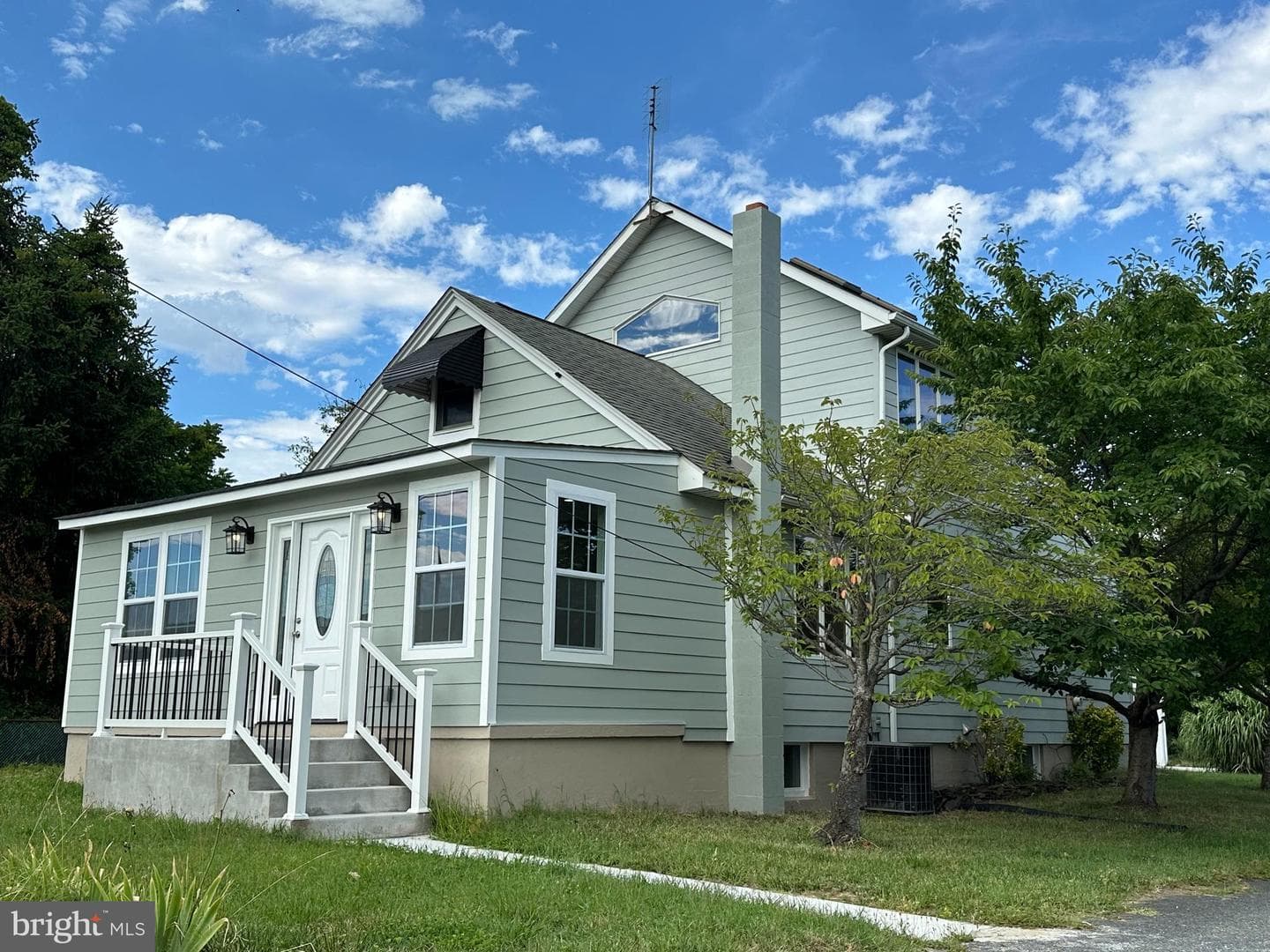 19 Lynbrook Road photo 1
