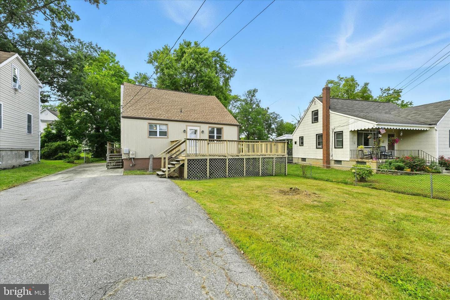 8828 Victory Avenue photo 1
