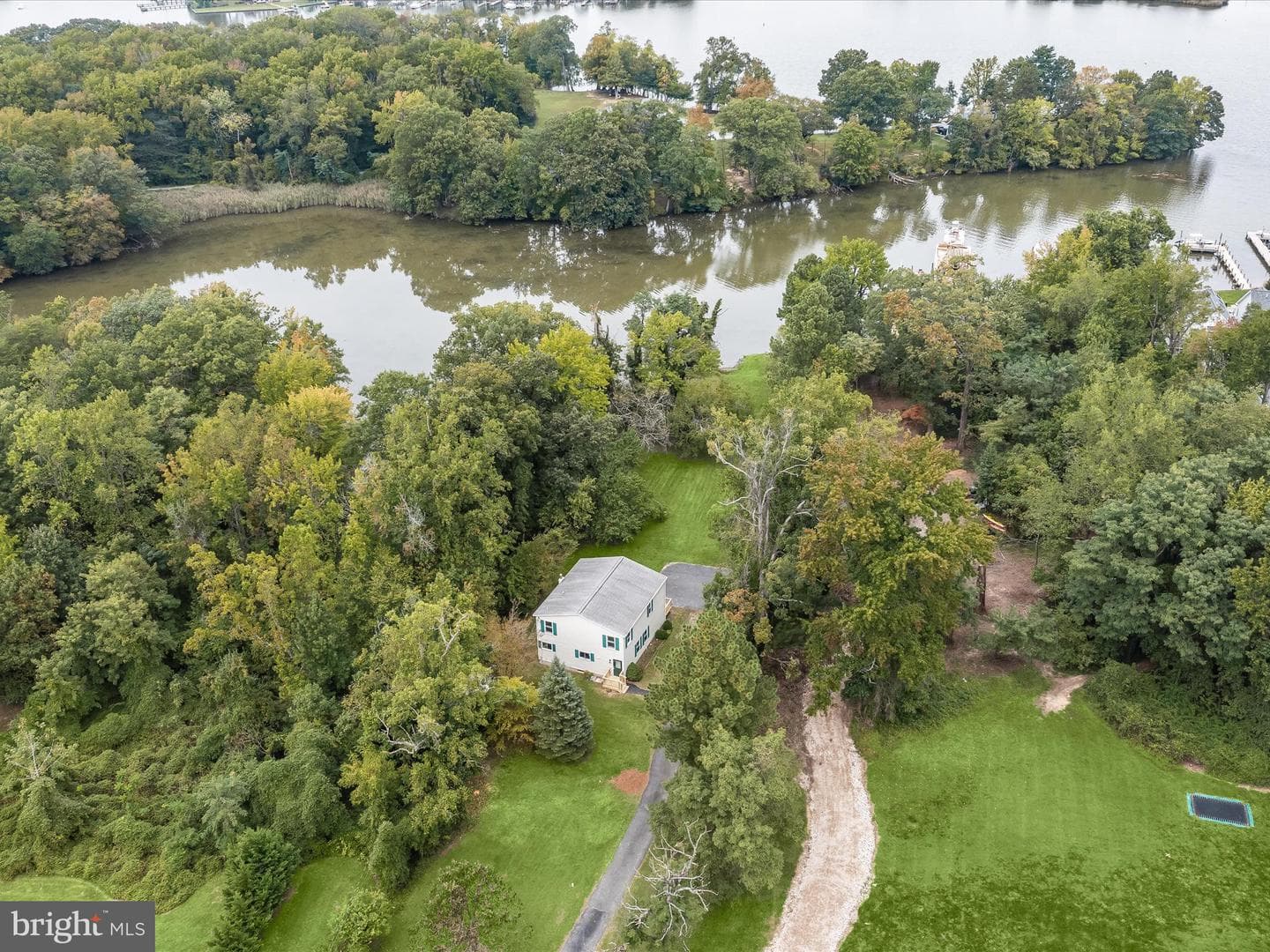 2400 Holly Neck Road photo 1