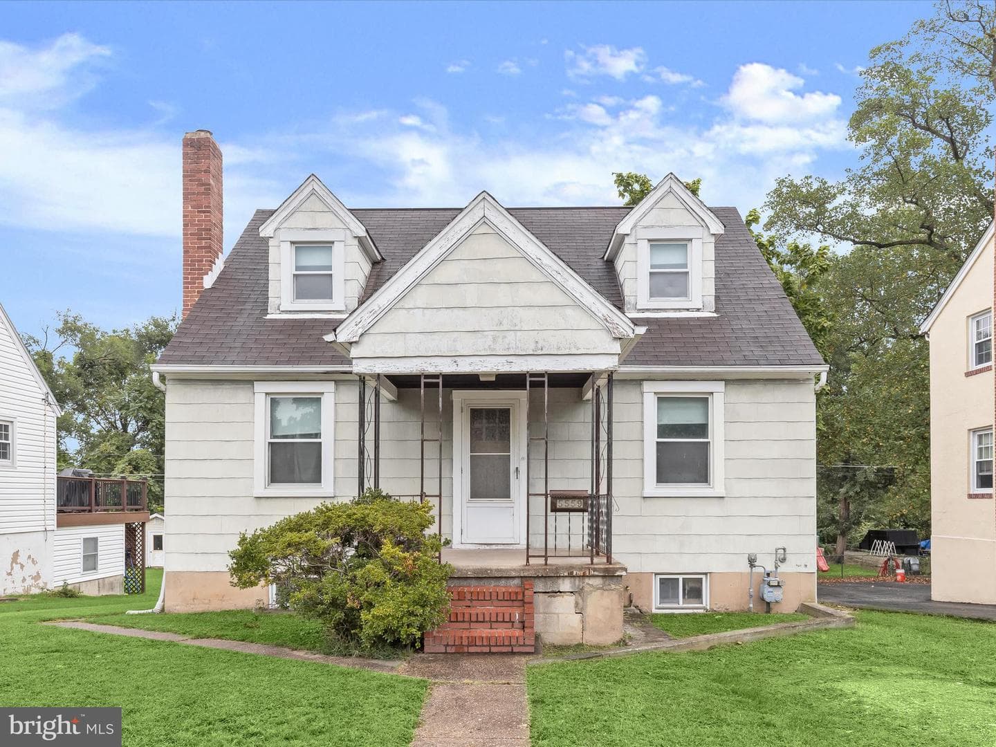 5559 Ashbourne Road photo 1