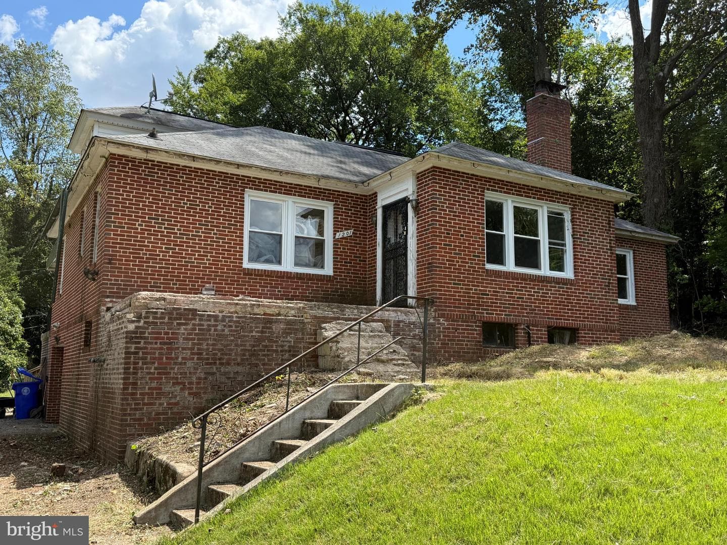 1201 Saint Agnes Lane photo 1