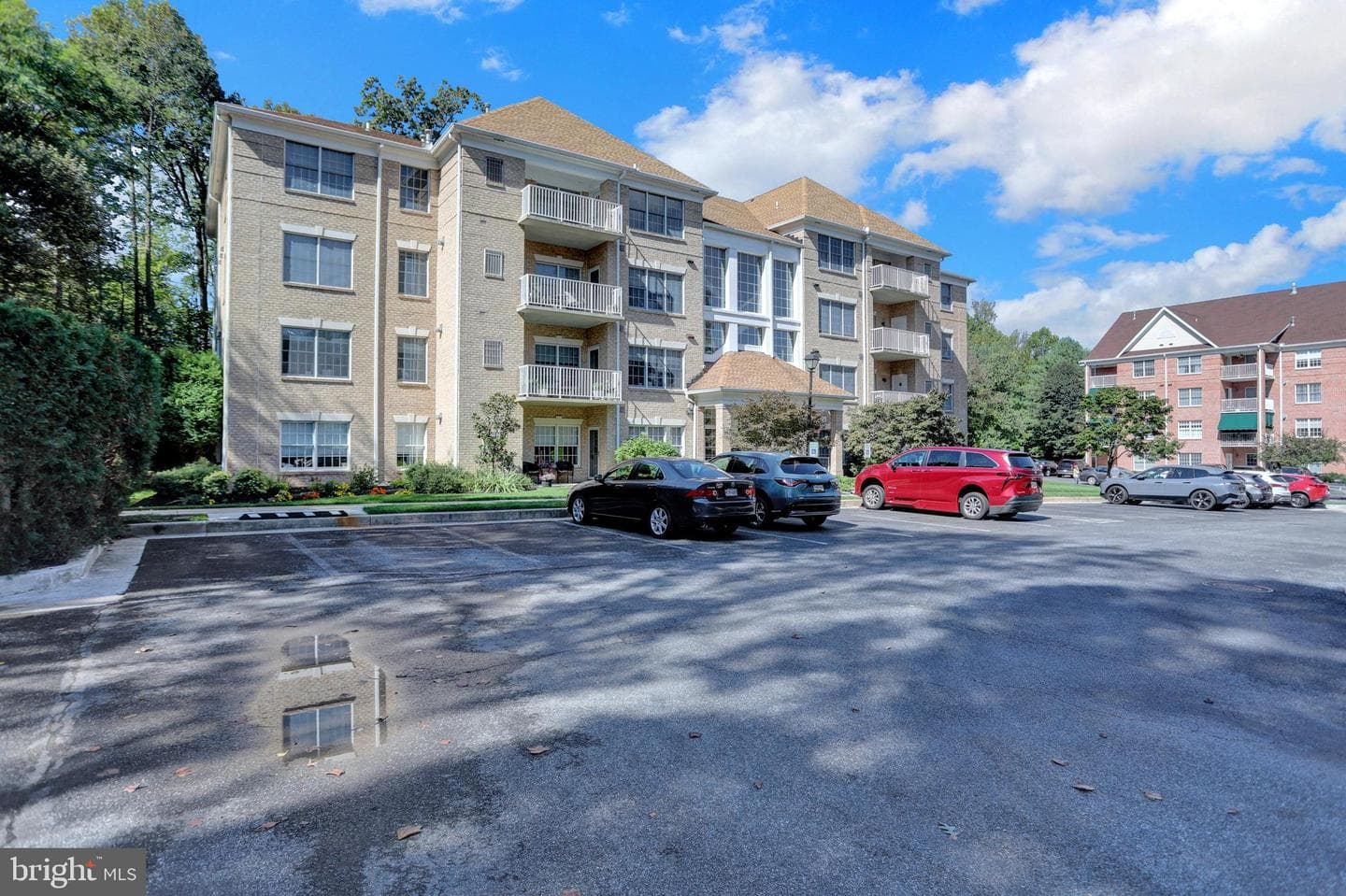 661 Straffan Drive #401 photo 1