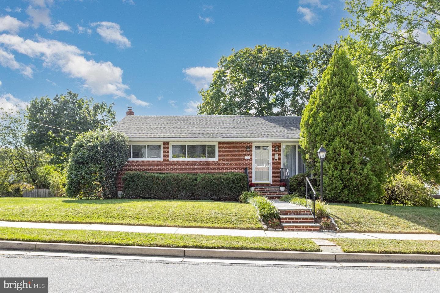 1206 Malbay Drive photo 1