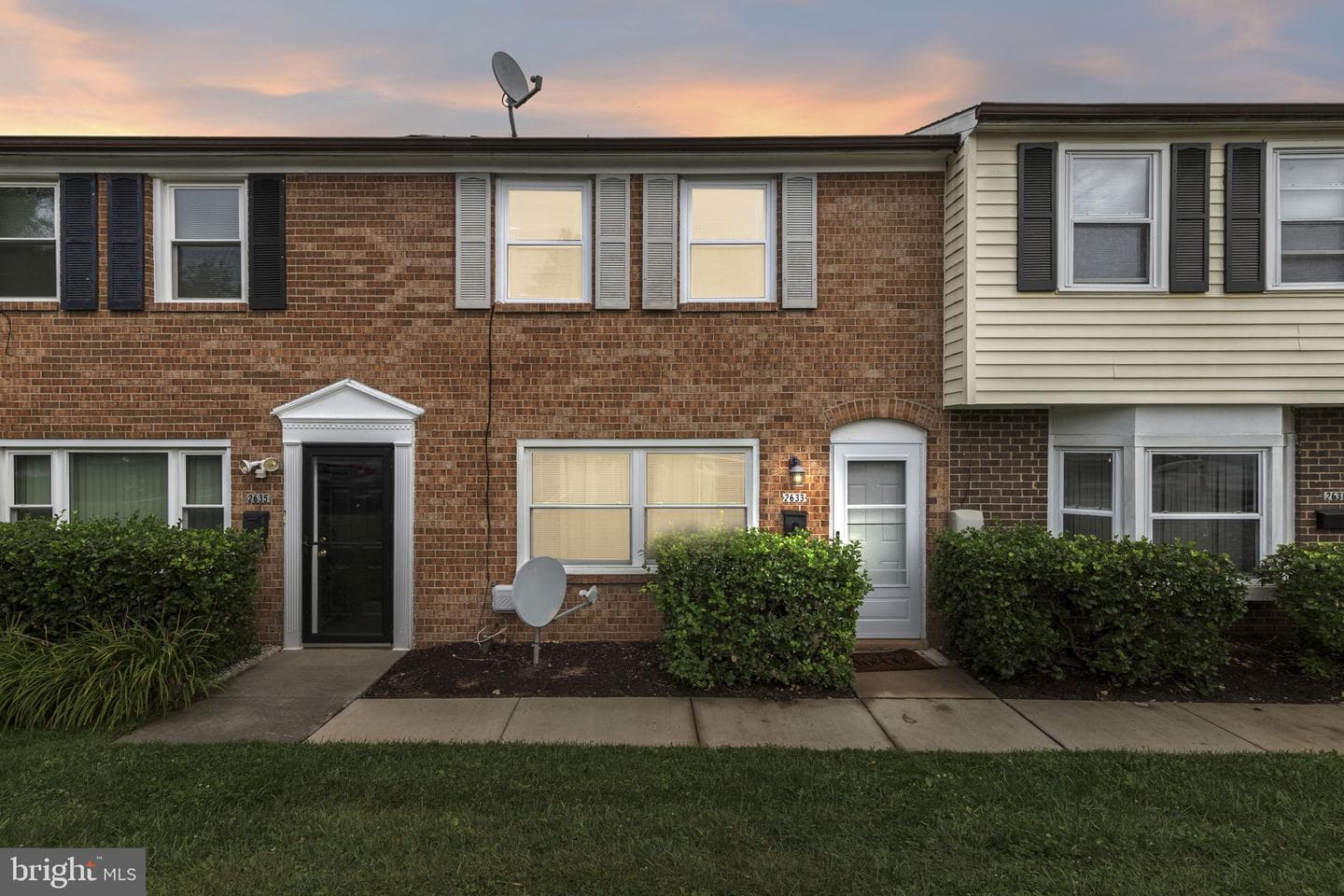 2633 Molton #2633 photo 1