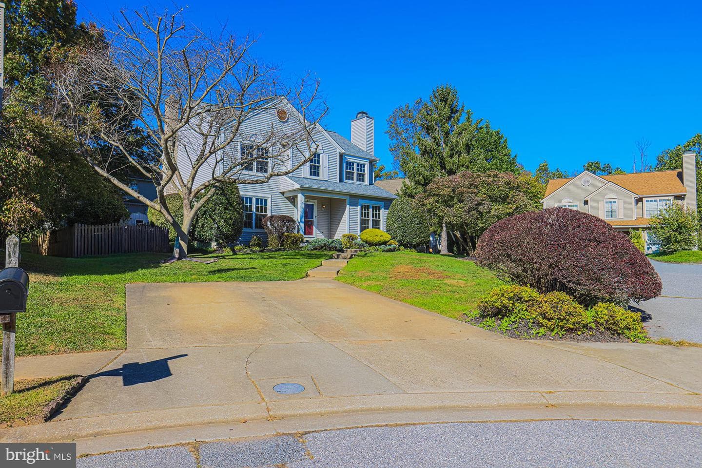 10 Simpson Court photo 1