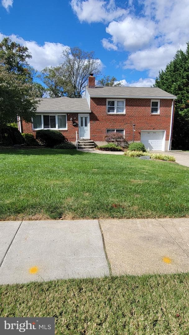 1216 Oakcroft Drive photo 1