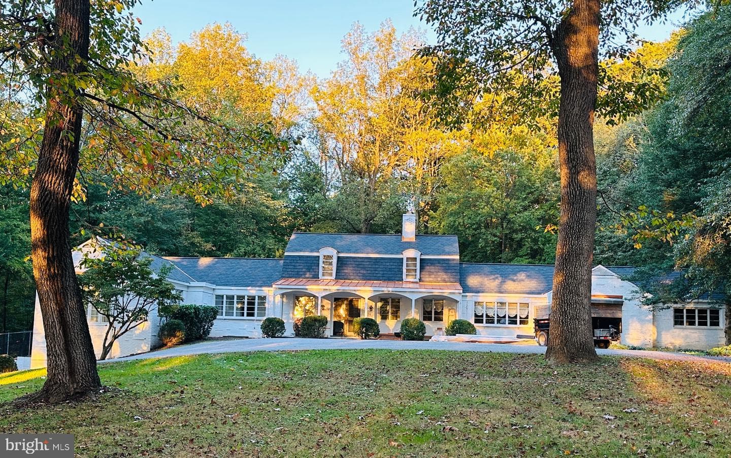 7 Caveswood Lane photo 1