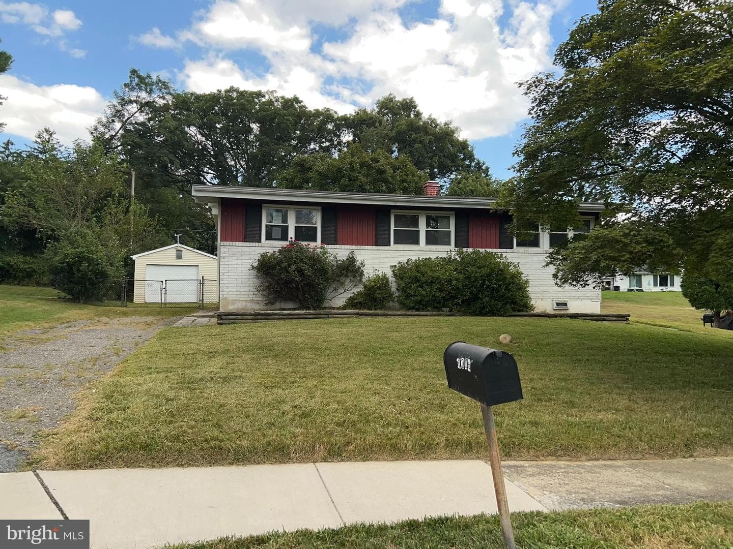 8206 Arrowhead Road photo 1