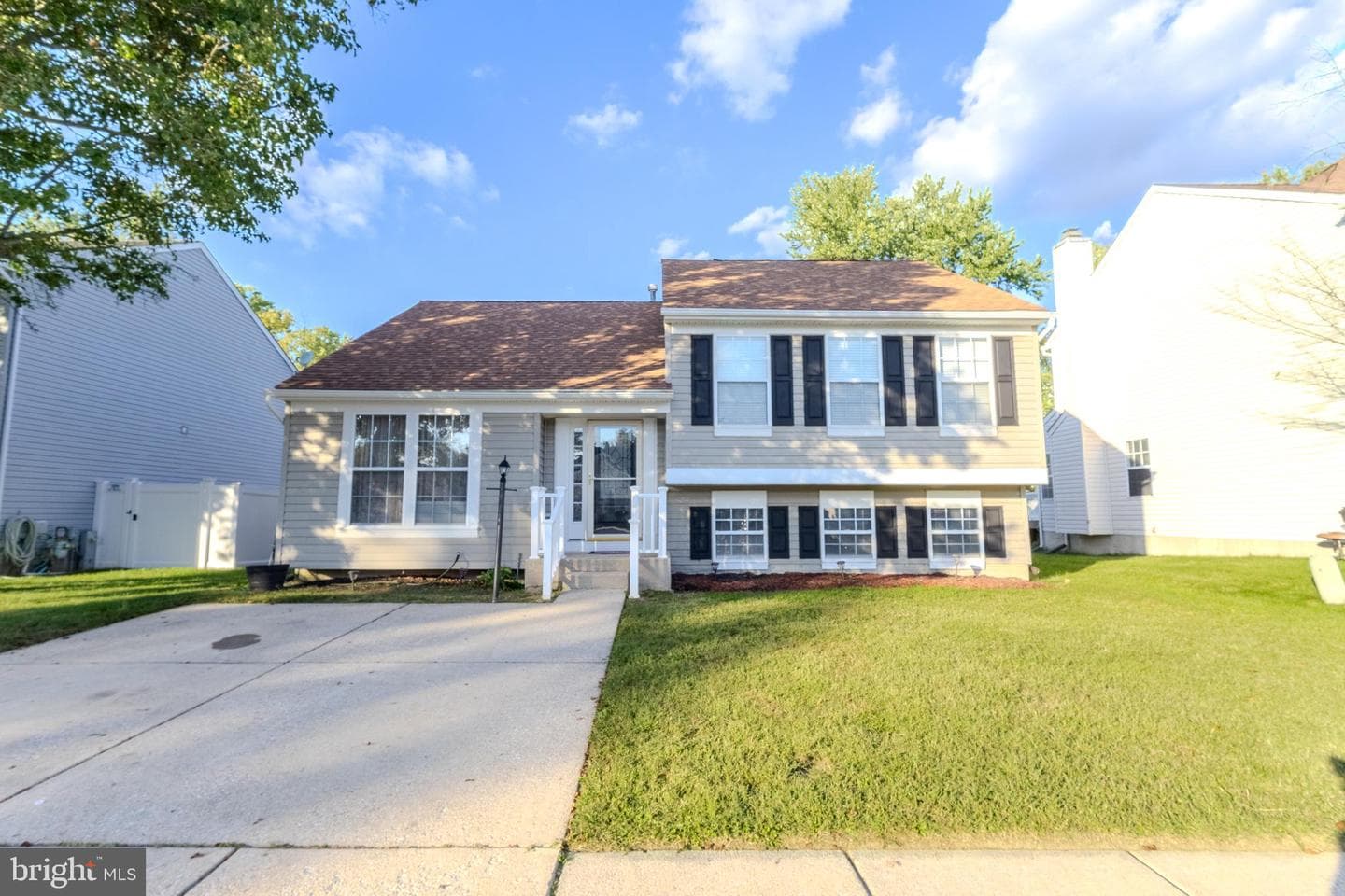 7530 Haystack Drive photo 1