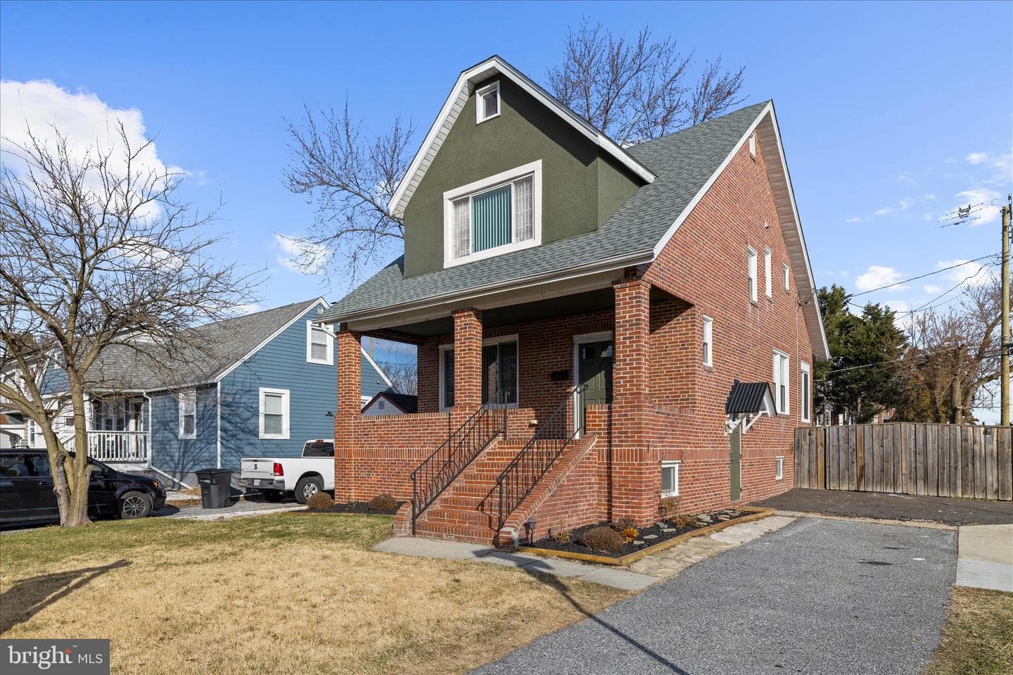 5010 Kenwood Avenue photo 1