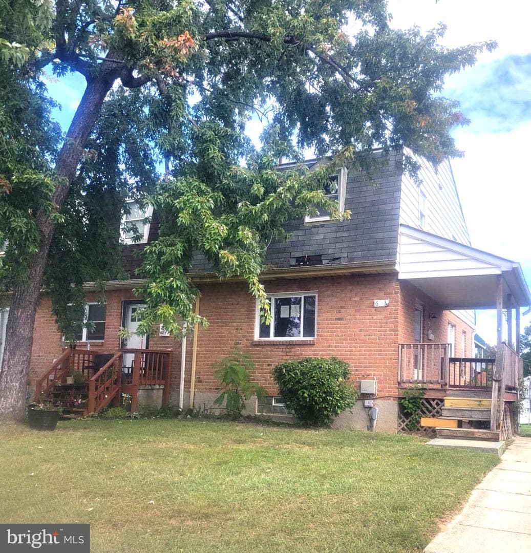 623 Kingston Road photo 1