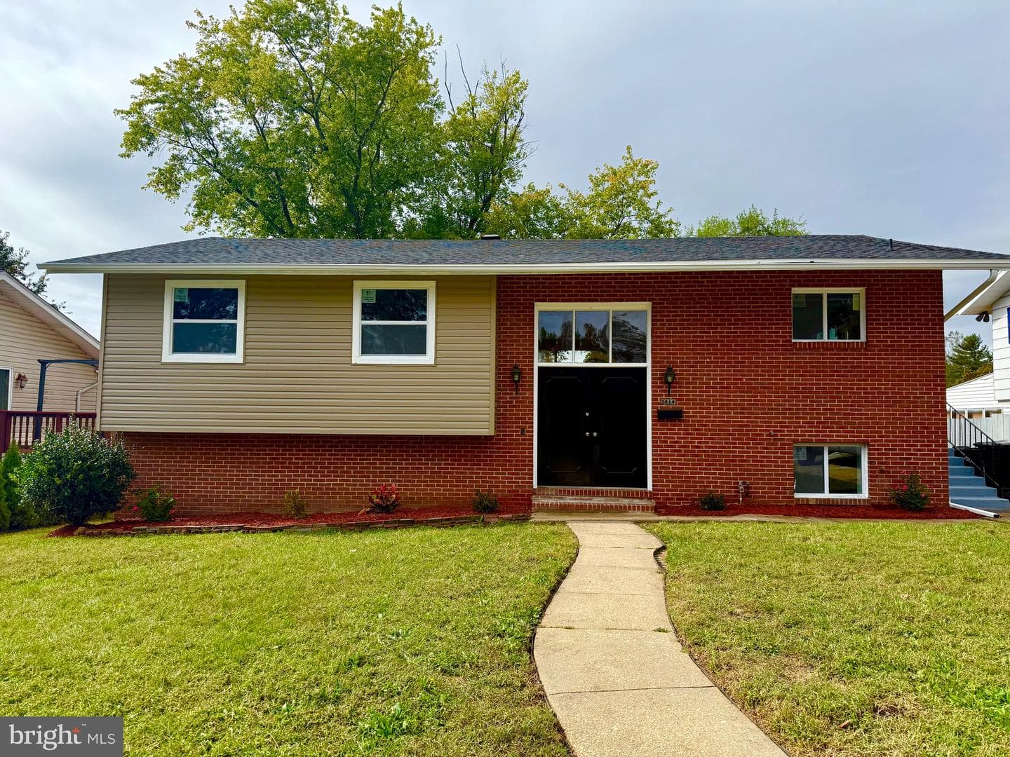 3414 Courtleigh Drive photo 1