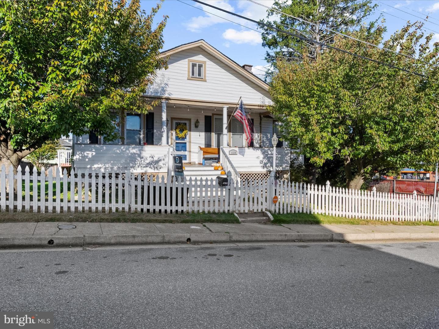 1328 Maple Avenue photo 1