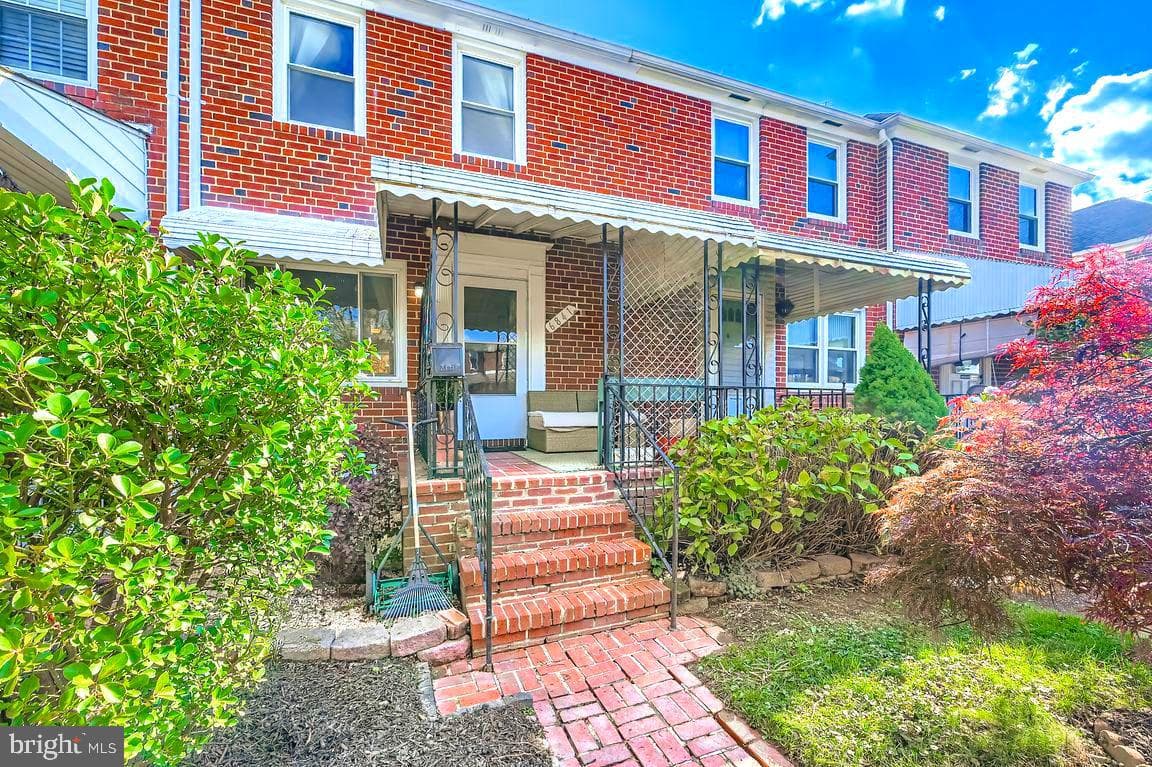 6841 Duluth Avenue photo 1