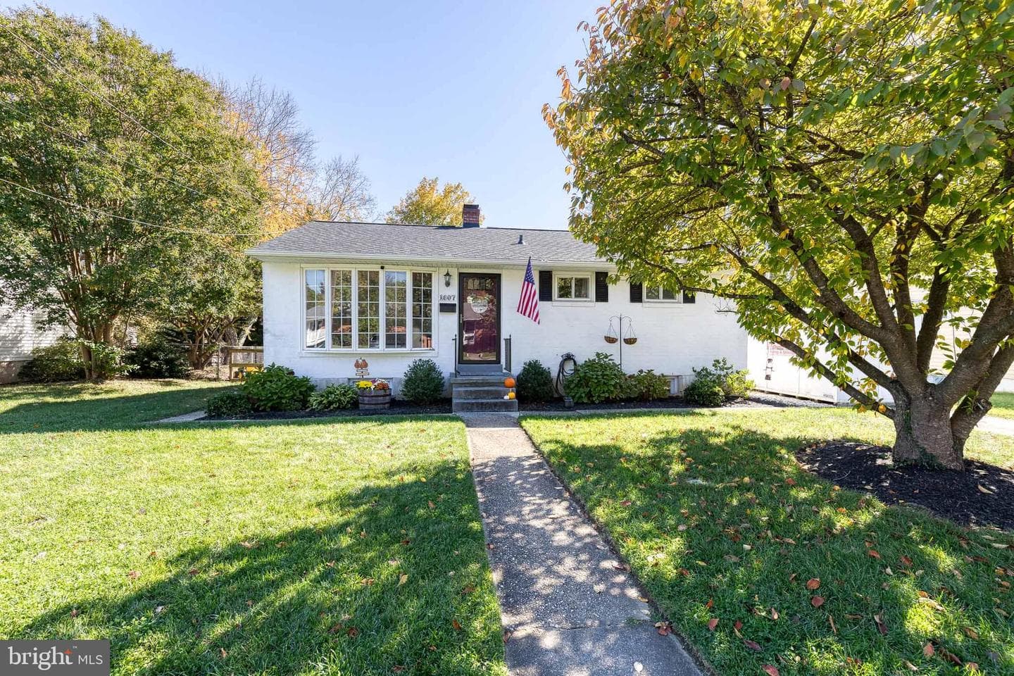 1607 Greenspring Drive photo 1