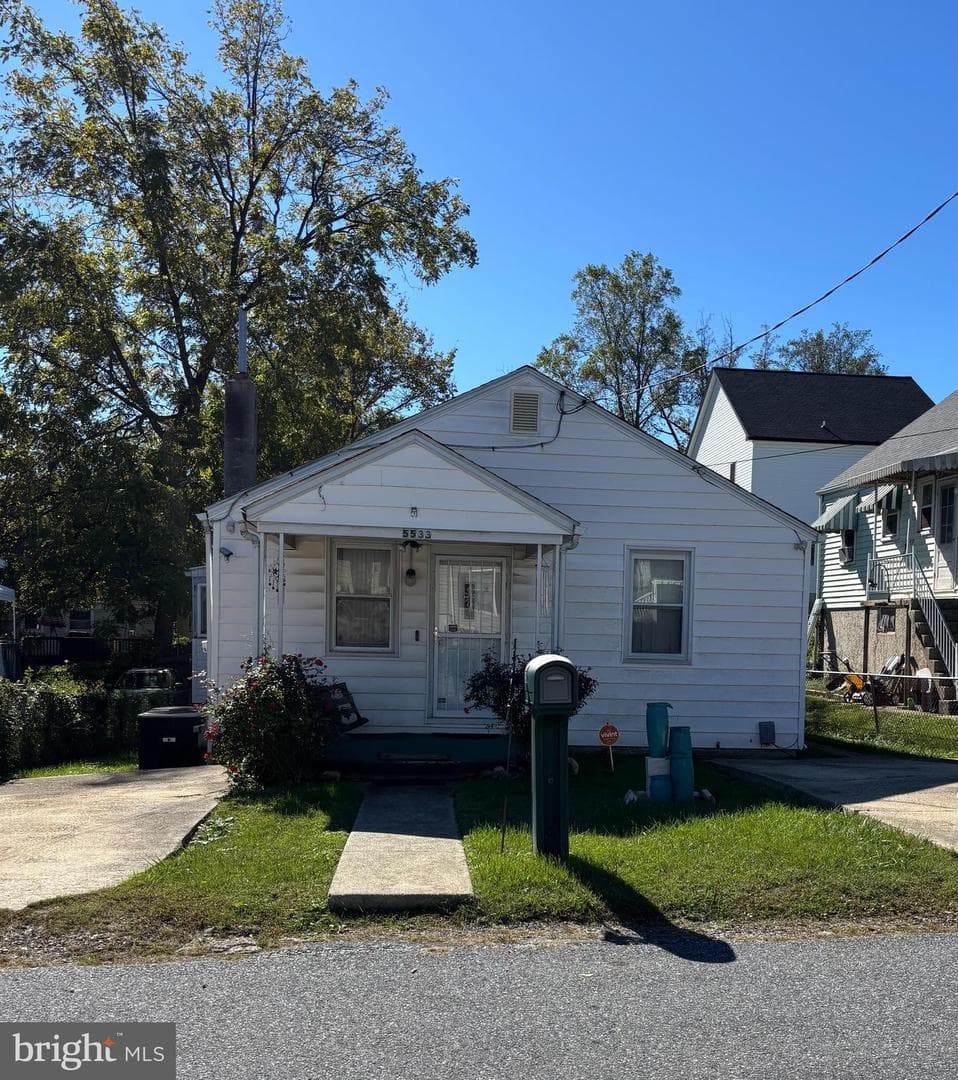5533 Clifton Avenue photo 1