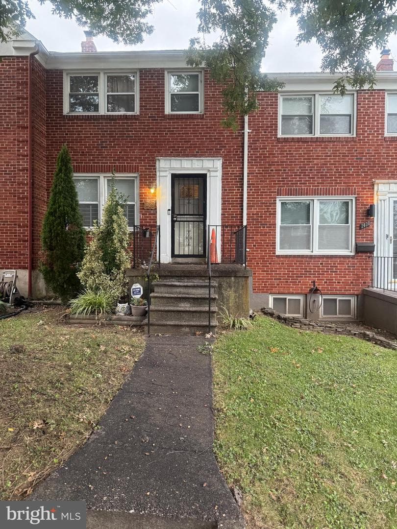 1428 Clairidge Road photo 1