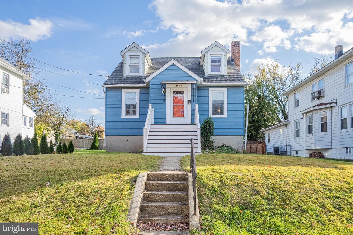 4605 Linden Avenue photo 1
