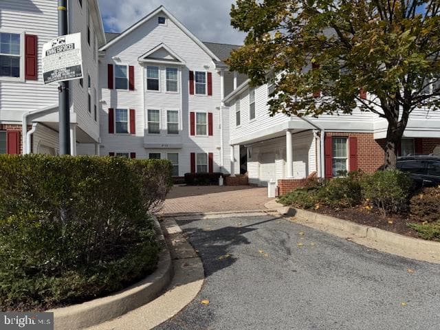18 Hawk Rise Lane #205 photo 1