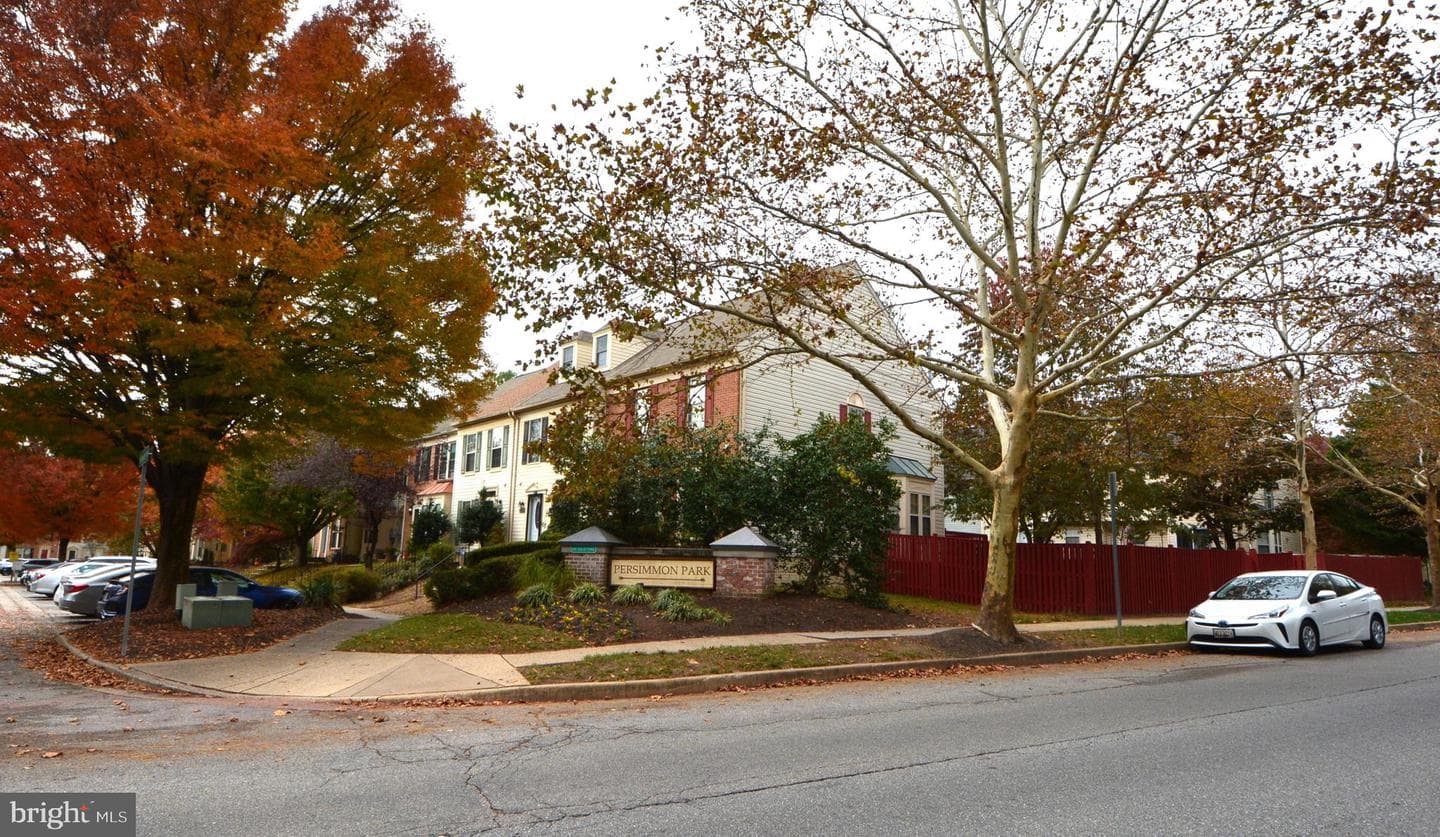 4701 Wainwright Circle photo 1