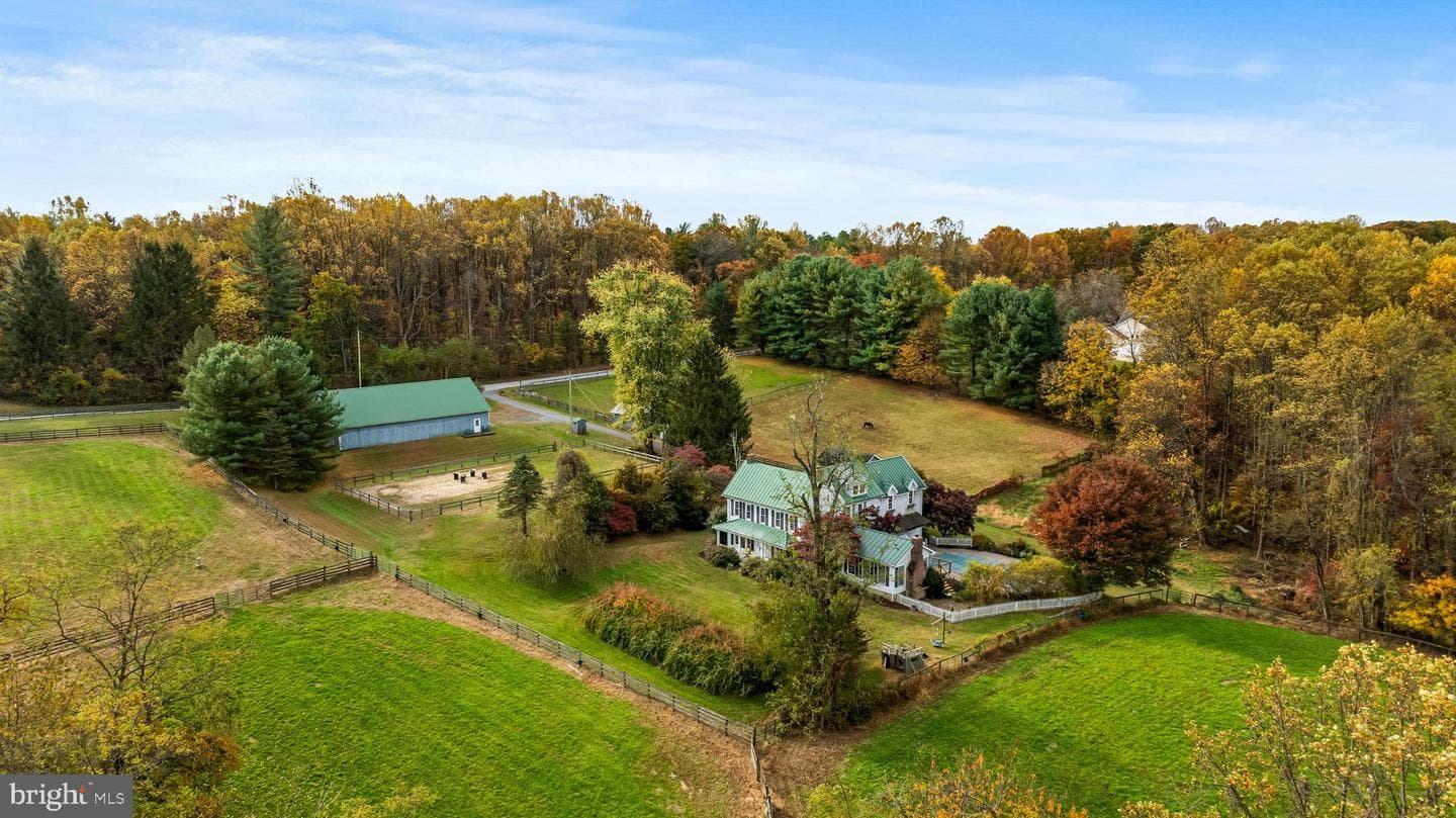 2500 Wilson Road photo 1