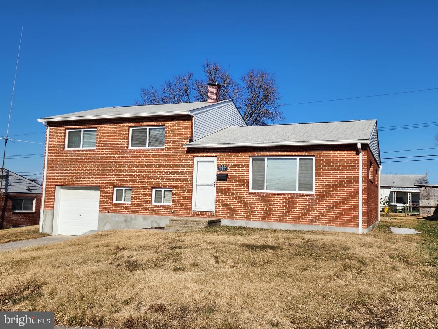 914 Vanderwood Road photo 1