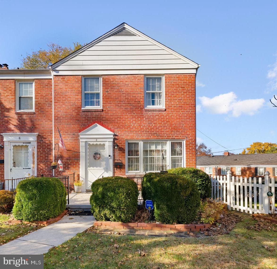 8 Winthrop Court photo 1