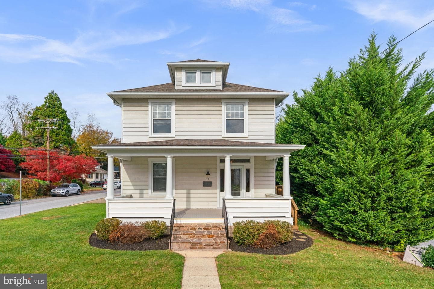112 Burke Avenue photo 1