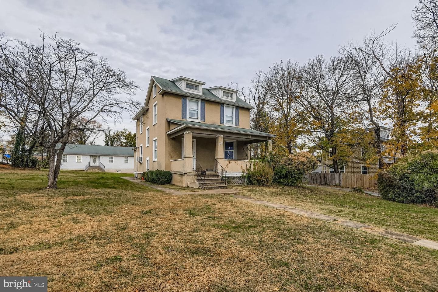 4514 Kenwood Avenue photo 1