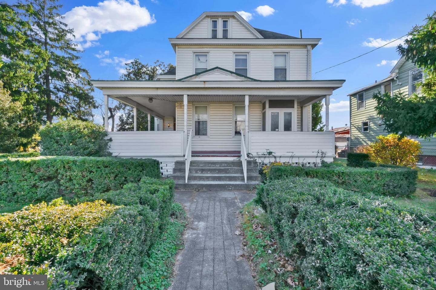 7103 Holabird Avenue photo 1