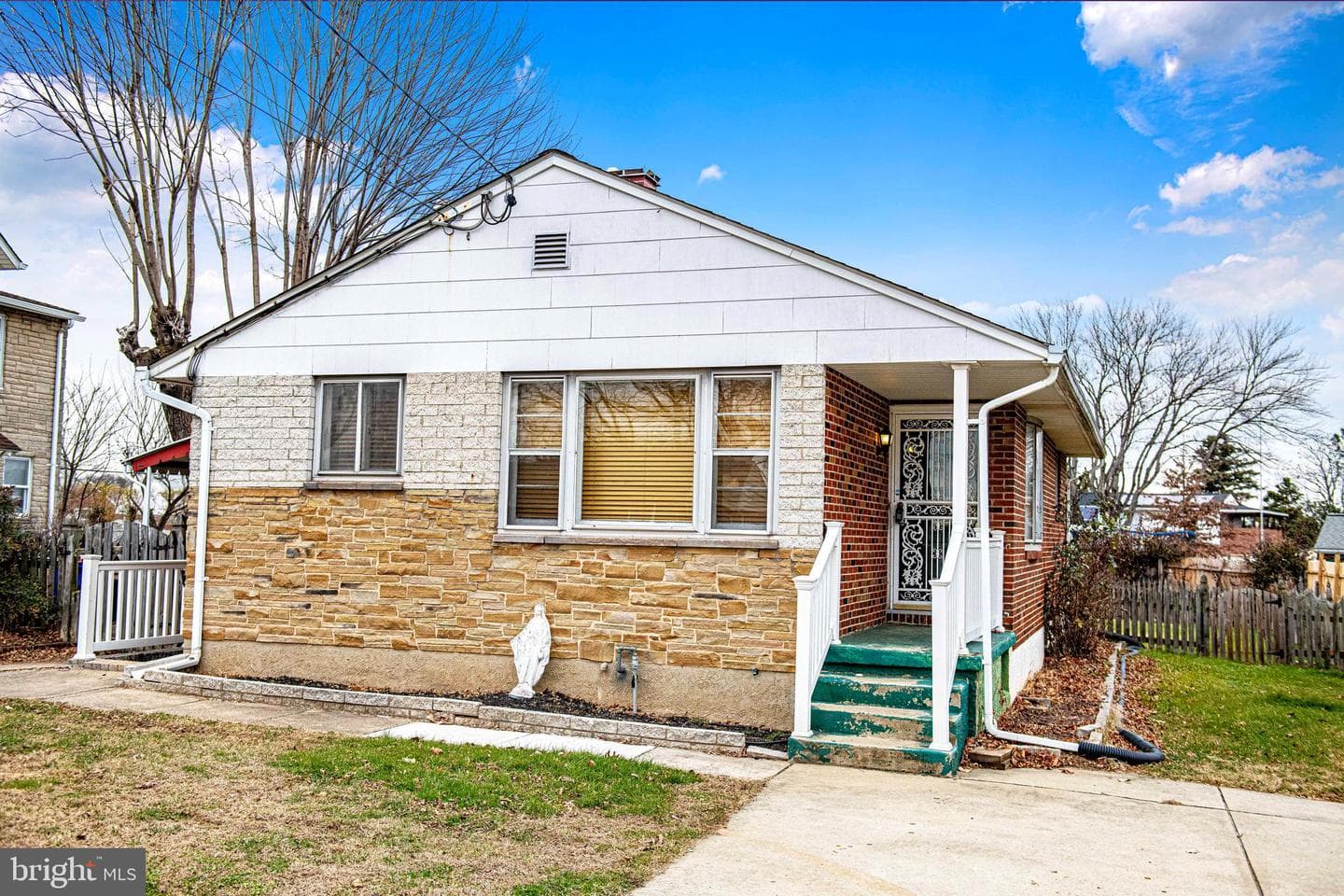 6612 Kenwood Avenue photo 1