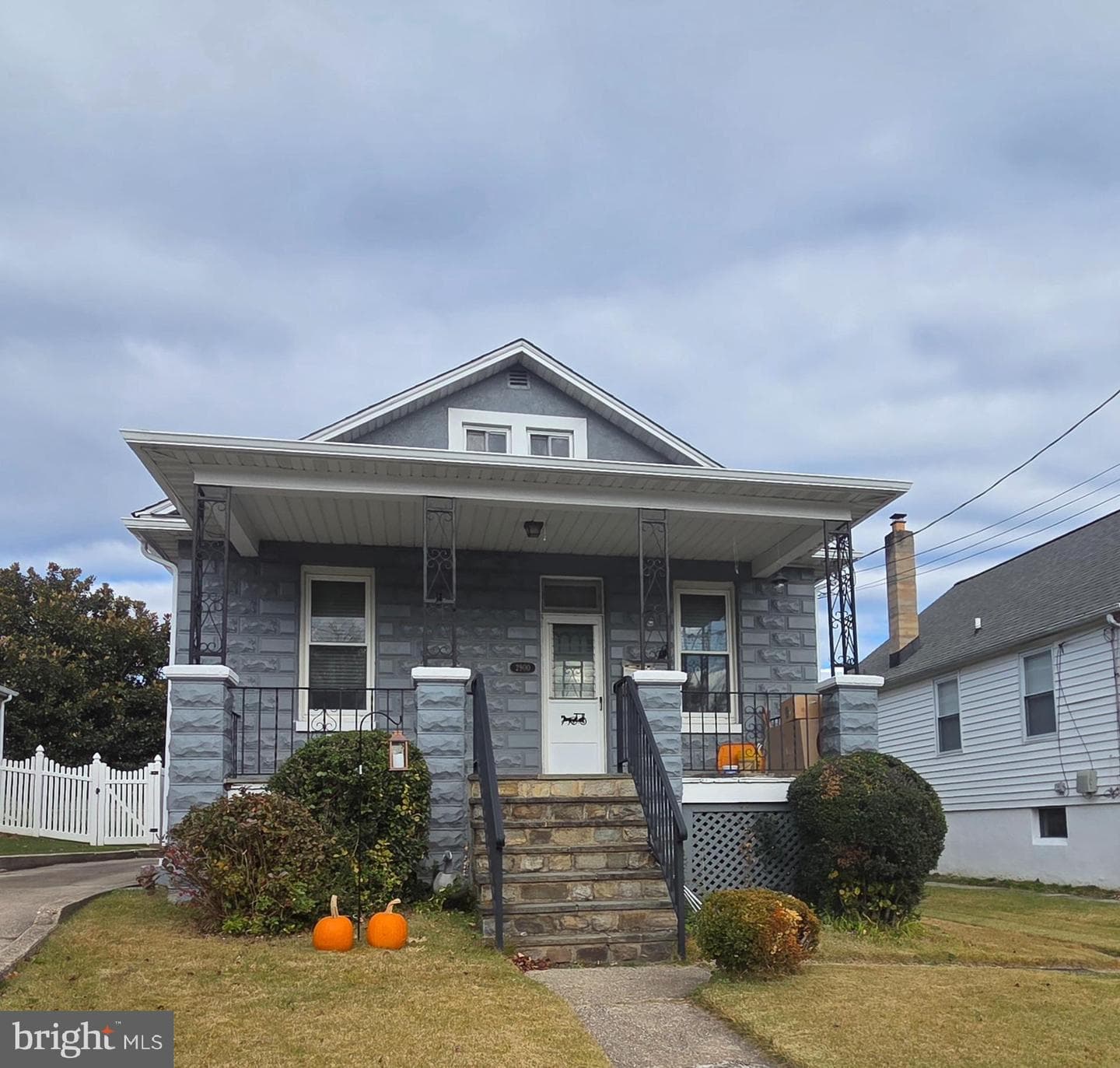 2900 Chenoak Avenue photo 1