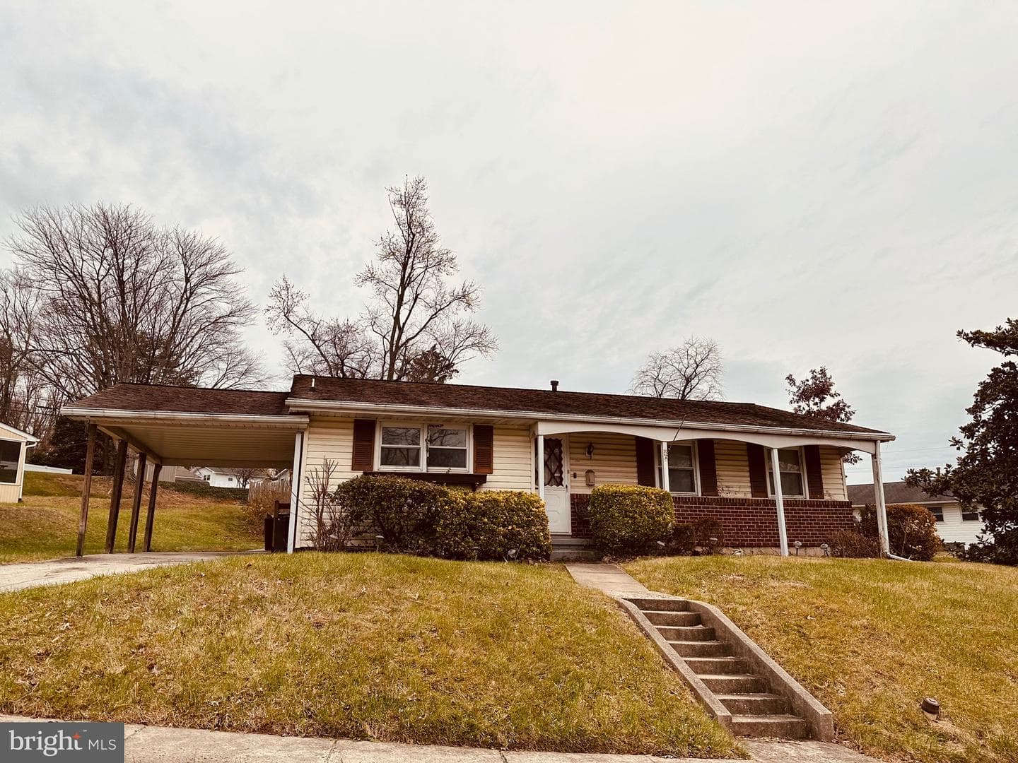 1741 Ellinwood Road photo 1