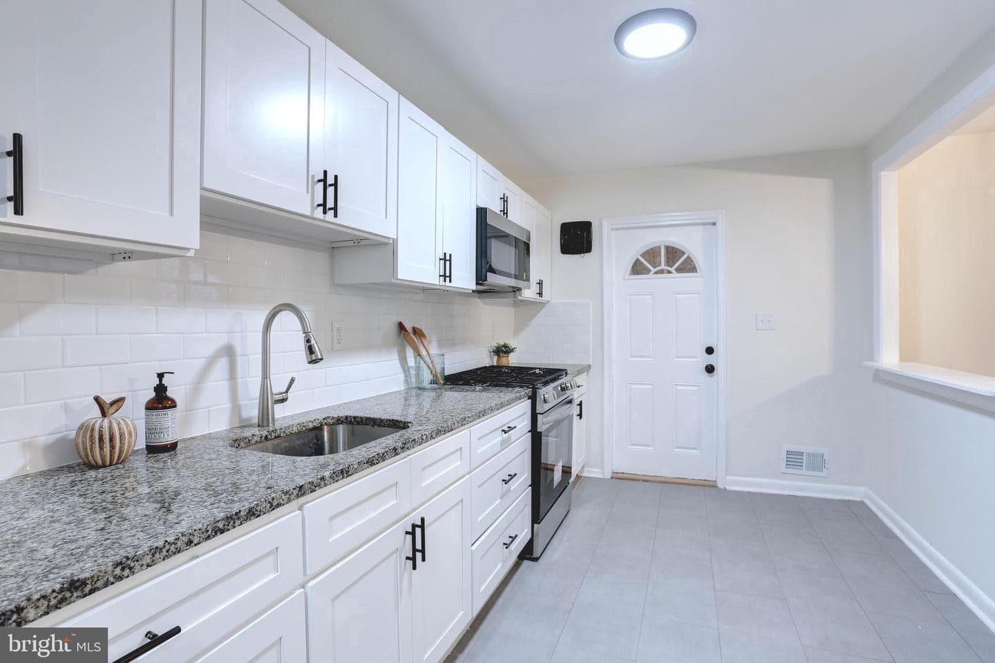 5751 Utrecht Road photo 1