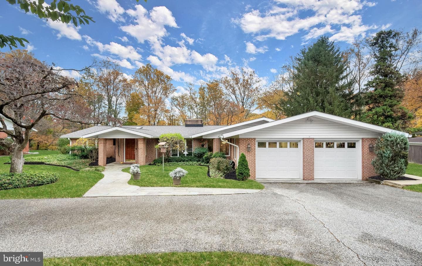 3307 Janellen Drive photo 1