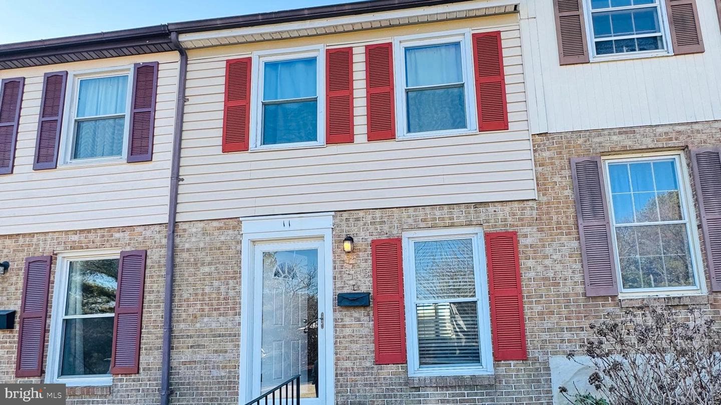 11 Lerner Court #33i photo 1