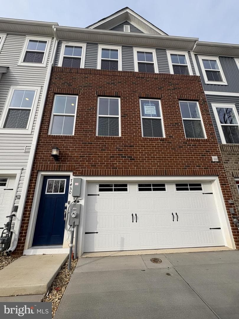 7701 River Reach Road photo 1