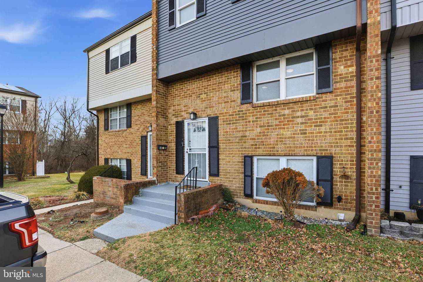 14 Sharrow Court photo 1