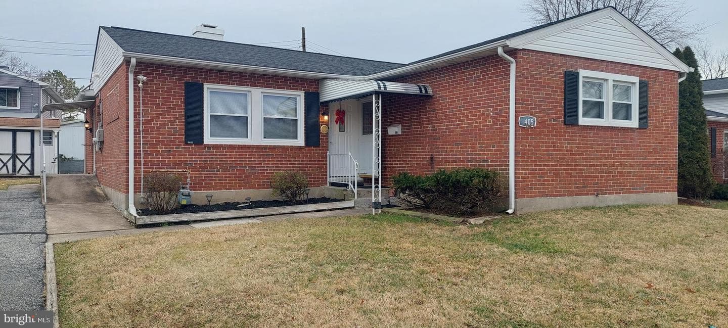 8405 Harris Avenue photo 1