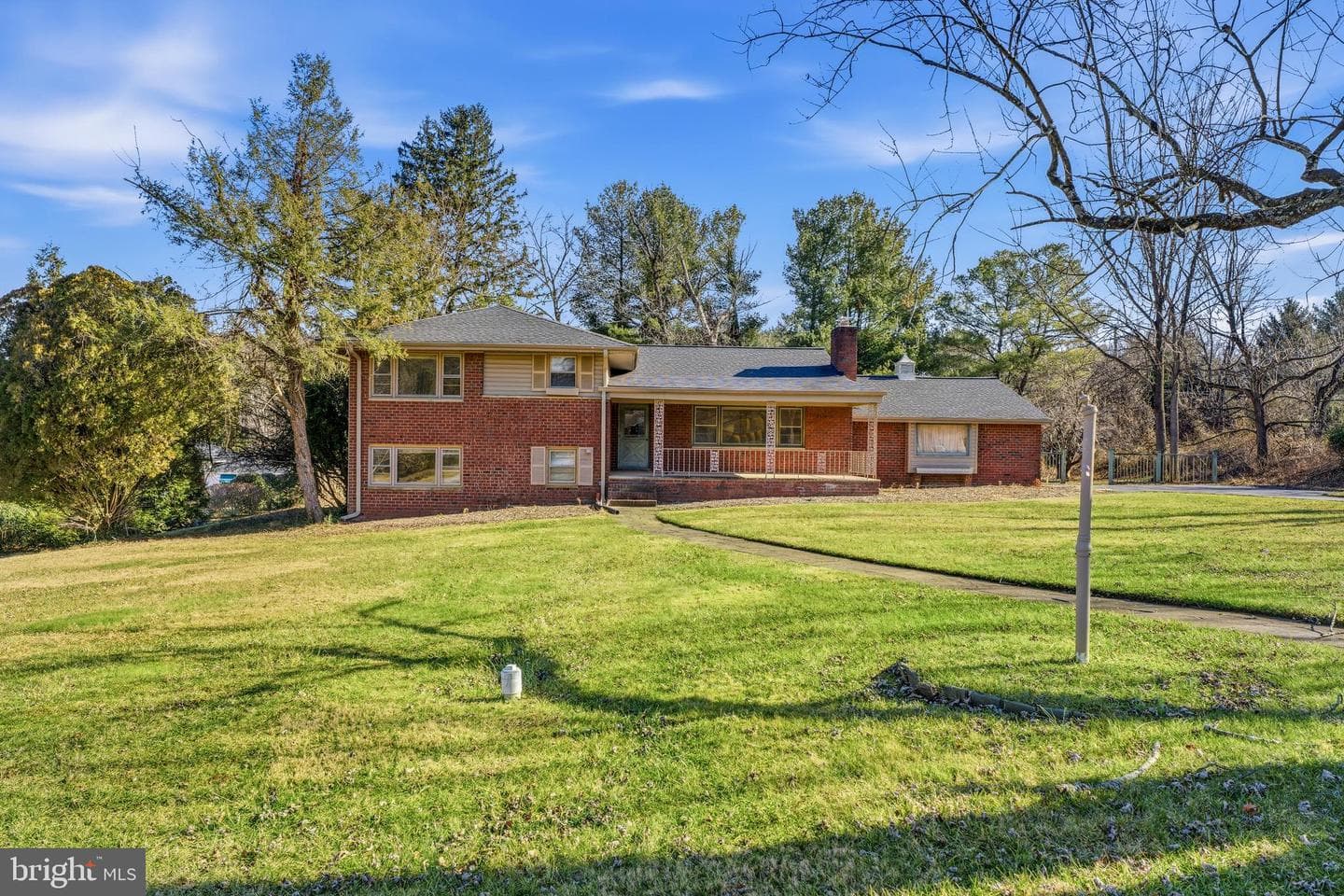 2026 Dumont Road photo 1