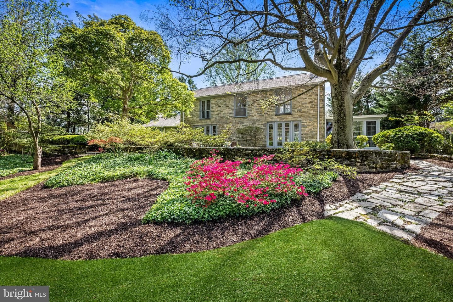 6 Meadow Road