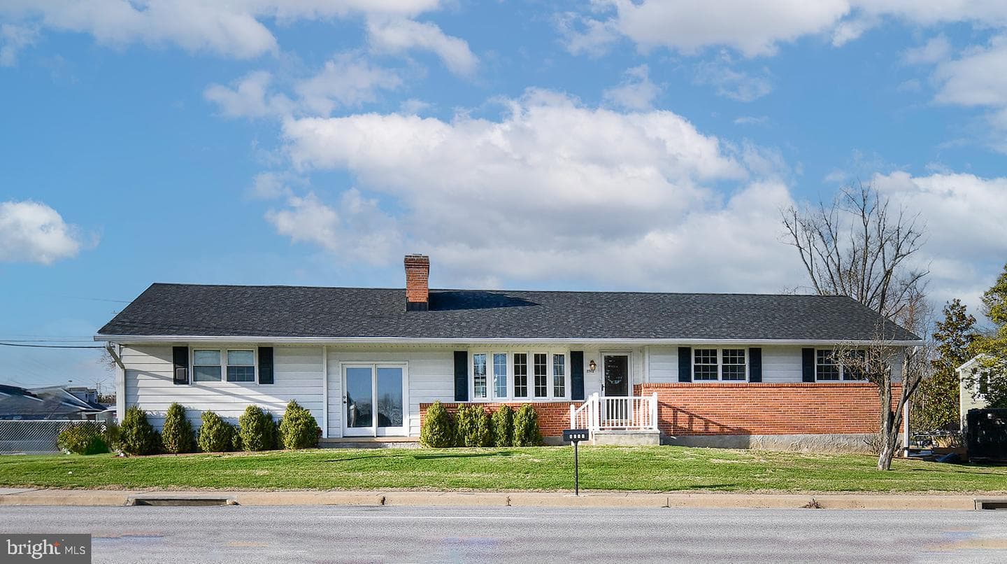 3702 E Joppa Road photo 1