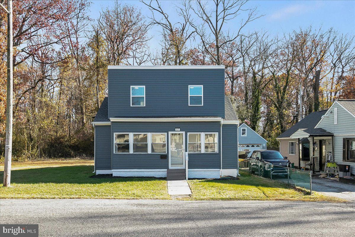 57 Transverse Avenue photo 1