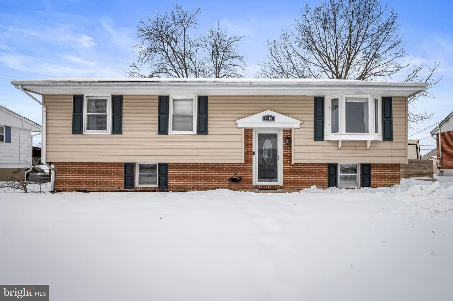 9514 Holiday Manor Road photo 1