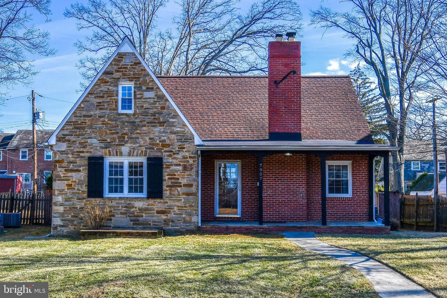 7907 Oakdale Avenue photo 1